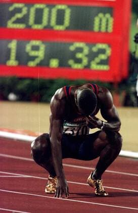 960801 Summer Olympics 1996, Athletics: Gold medalist Michael Johnson of USA react after winning 200 m while setting a new world record (19,32) at The Summer Olympic Games, Olympische Spiele, Olympia, OS on August 1, 1996 in Atlanta, USA. BILDBYRAN *** 960801 Summer Olympics 1996, Athletics Gold medalist Michael Johnson of USA react after winning 200 m while setting a new world record 19,32 at The Summer Olympic Games on August 1, 1996 in Atlanta, USA BILDBYRAN,  Copyright: BJORNxTILLY BB960801BB060