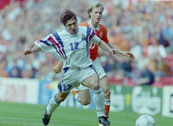 22 06 1996, European Football Championship 1996, quarter final, France Netherlands 5 4 n E , ixente Lizarazu France , li , against Jordi Cruyff Netherlands Liverpool Anfield Stadium England Team2