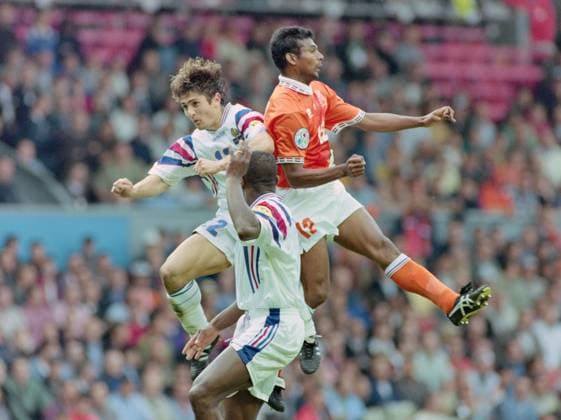 22 06 1996, European Football Championship 1996, quarter final, France Netherlands 5 4 n E , ron Winter Netherlands , re , against bixente Lizarazu France , li Liverpool Anfield Stadium England Team2