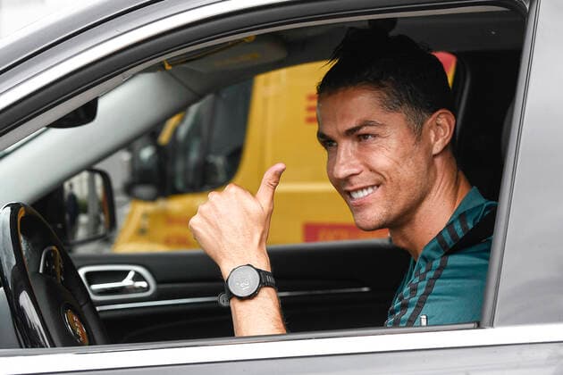 Bilder des Jahres 2020, Sport 05 Mai Sport Themen der Woche KW21 Sport Bilder des Tages Photo Fabio Ferrari LaPresse 19 May, 2020 Turin, Italy Soccer COVID-19 emergency (Coronavirus) - Cristiano Ronaldo returned to training with Juventus in Turin. in the pic: Cristiano Ronaldo (Juventus F.C.); leaves the "Continassa " sports center  Copyright: xFabioxFerrari LaPressex