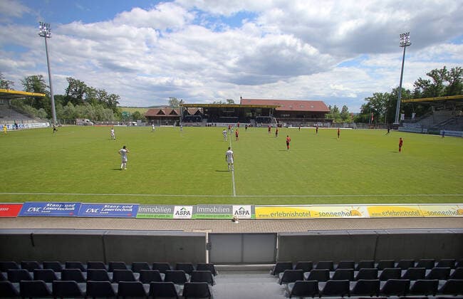 SG Sonnenhof Grpßaspach SpVgg Unterhaching 30 05 2020 mechatronic Arena without spectators Sports Football LIGA Season 19 20 SG Sonnenhof Großaspach SpVgg Unterhaching, 30 05 2020 Photo RALF POLLER AVANTI POOL Only for journalistic purposes Only for editorial use According to the regulations of the DFL German Football League it is prohibited to use or have used photographs taken in the stadium and or of the match in the form of sequence images and or video-like photo sequences DFL regulations prohibit any use of photographs as image sequences and or quasi video Großaspach mechatronik Arena Baden Württemberg Germany Poolfoto Ralf Poller Avanti POOLFOTO ,EDITORIAL USE ONLY