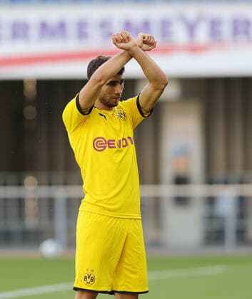 Fussball: 1. Bundesliga: Saison 19 20: 29. SC Paderborn - Borussia Dortmund, Jubel zum 1:4 mit Achraf HAKIMI, Gestik, Botschaft Justice , Gerechtigkeit für den ermordeten : George Floyd Justice for George Floyd, Sport: Fussball: 1. Bundesliga: Saison 19 20: 31.05.2020 29. Spieltag: SC Paderborn - Borussia Dortmund 1:6 Foto: Ralf Ibing firosportphoto POOL via Eibner-Pressefoto Stadt Paderborn Benteler Arena Bundesland NRW Deutschland *** Sport Fussball 1 Bundesliga season 19 20 29 SC Paderborn Borussia Dortmund, Jubel zum 1 4 with Achraf HAKIMI, gestures, message Justice , Justice for the murdered George Floyd Justice for George Floyd, Sport Fussball 1 Bundesliga season 19 20 31 05 2020 29 Matchday SC Paderborn Borussia Dortmund 1 6 Photo Ralf Ibing firosportphoto POOL via Eibner Pressefoto Stadt Paderborn Benteler Arena Bundesland NRW Germany Poolfoto Ralf Ibing firosportphoto POOL via Eibner-Pressefoto ,EDITORIAL USE ONLY Nur für journalistische Zwecke. Only for editorial use. (DFL DFB REGULATIONS PROHIBIT ANY USE OF PHOTOGRAPHS as IMAGE SEQUENCES and or QUASI-VIDEO). National and international News-Agencies OUT