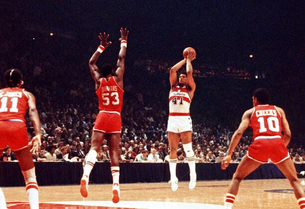 June 2, 2020, Landover, Maryland, USA: In this undated file photo, Washington Bullets (now Washington Wizards) center Wes Unseld (41) in game action against the Philadelphia 76ers at the Capital Centre in Landover, Maryland. Unseld passed away on June 2, 2020 at the age of 74 Landover USA - ZUMAs152 0101401364st Copyright: xArniexSachsx