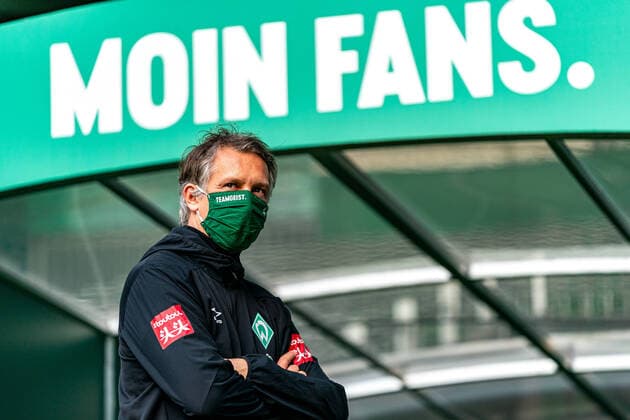 Bilder des Jahres 2020, Sport 06 Juni Sport Themen der Woche KW23 Sport Bilder des Tages SV Werder Bremen vs Eintracht Frankfurt, 03.06.2020 MOIN Fans Frank Baumann (Geschäftsführer Fußball Werder Bremen) mit CORONA Gesichtsmaske nphgm001: Fussball: 1. Bundesliga: Saison 19 20: 24. Spieltag: SV Werder Bremen vs Eintracht Frankfurt, 03.06.2020 Foto: gumzmedia nordphoto POOL ***DFL REGULATIONS PROHIBIT ANY USE OF PHOTOGRAPHS AS IMAGE SEQUENCES AND OR QUASI VIDEO****EDITORIAL USE ONLY*** NATIONAL AND INTERNATIONAL NEWS AGENCIES OUT*** Bremen wohninvest Weserstadion Bremen DEUTSCHLAND *** SV Werder Bremen vs Eintracht Frankfurt, 03 06 2020 MOIN Fans Frank Baumann Managing Director Football Werder Bremen with CORONA face mask Sport nphgm001 Football 1 Bundesliga Season 19 20 24 Matchday SV Werder Bremen vs Eintracht Frankfurt, 03 06 2020 Foto gumzmedia nordphoto POOL DFL REGULATIONS PROHIBIT ANY USE OF PHOTOGRAPHS AS IMAGE SEQUENCES AND OR QUASI VIDEOEDITORIAL USE ONLY NATIONAL AND INTERNATIONAL NEWS AGENCIES OUT Bremen wohninvest Weserstadion Bremen GERMANY Poolfoto gumzmedia nordphoto ,EDITORIAL USE ONLY