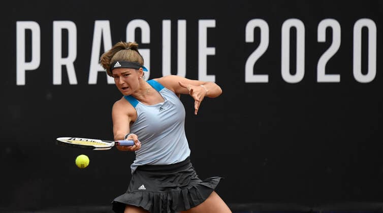 Tenisovy turnaj zen LiveScore Cup 4. cervna 2020 v Praze. Karolina Muchova v utkani proti Tereze Martincove. CTKPhotoP202006040816901 kru 2