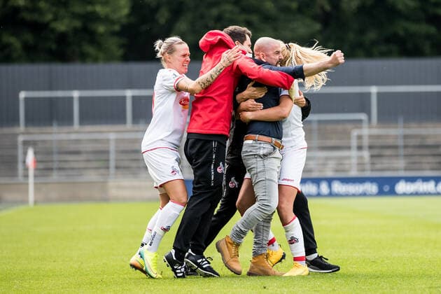 FLYERALARM Women Soccer Bundesliga 1 FC Cologne FF USV Jena 10 06 2020 Rachel Rinast 31, 1 FC Cologne meets for 1 0 Cheers at FC Cologne FLYERALARM Women Soccer Bundesliga, 1 FC Cologne FF USV Jena, Cologne, Franz Kremer Stadion DFL REGULATIONS PROHIBIT ANY USE OF PHOTOGRAPHS AS IMAGE SEQUENCES AND OR QUASI VIDEO Copyright: xBEAUTIFULxSPORTS Wunderlx
