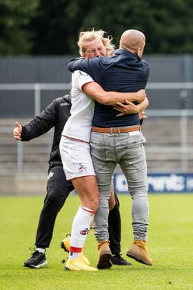 FLYERALARM Women Soccer Bundesliga 1 FC Cologne FF USV Jena 10 06 2020 Rachel Rinast 31, 1 FC Cologne meets for 1 0 Cheers at FC Cologne FLYERALARM Women Soccer Bundesliga, 1 FC Cologne FF USV Jena, Cologne, Franz Kremer Stadion DFL REGULATIONS PROHIBIT ANY USE OF PHOTOGRAPHS AS IMAGE SEQUENCES AND OR QUASI VIDEO Copyright: xBEAUTIFULxSPORTS Wunderlx