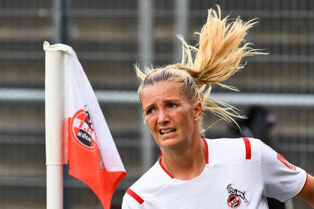 Rachel Rinast Cologne, 31 with pain after a foul, racked with pain, 10 06 2020, Cologne Germany , Football, Flyeralarm Women Bundesliga, 1 FC Köln FF USV Jena, DFB DFL REGULATIONS PROHIBIT ANY USE OF PHOTOGRAPHS AS IMAGE SEQUENCES AND OR QUASI VIDEO xmhx