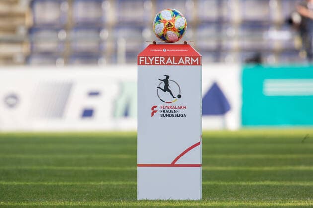 1. FFC Frankfurt - MSV Duisburg, 1. F-FBL Symbolbild Flyeralarm Bundesliga. Frauenfussball-Bundesligaspiel zwischen dem 1. FFC Frankfurt und dem MSV Duisburg am 12.06.2020 im Stadion am Brentanobad in Frankfurt am Main., Frankfurt am Main Hessen Deutschland Stadion am Brentanobad *** 1 FFC Frankfurt MSV Duisburg, 1 F FBL symbol picture Flyeralarm Bundesliga womens football Bundesliga match between 1 FFC Frankfurt and MSV Duisburg on 12 06 2020 at the Stadion am Brentanobad in Frankfurt am Main, Frankfurt am Main Hessen Germany Stadion am Brentanobad