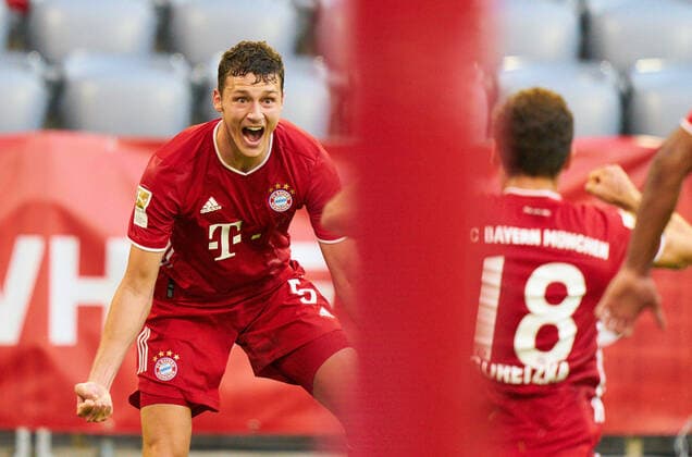 Football 1 Bundesliga FC BAYERN MUENCHEN BORUSSIA MOENCHENGLADBACH Munich, Germany, 13 June 2020, Leon GORETZKA, FCB 18 jubel 2 1, Benjamin PAVARD, FCB 5 at the match FC BAYERN MUENCHEN BORUSSIA MOENCHENGLADBACH in the 1 Bundesliga, season 2019 2020, 31 Matchday, Gladbach, Photo Peter Schatz Pool Important DFL REGULATIONS PROHIBIT ANY USE OF PHOTOGRAPHS as IMAGE SEQUENCES and or QUASI VIDEO National and international News Agencies OUT Editorial Use ONLY Munich Allianz Arena Bayern Deutschland Poolfoto Peter Schatz Pool ,EDITORIAL USE ONLY