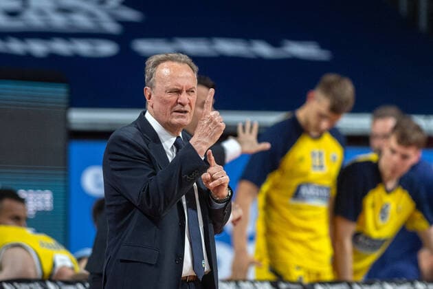 Basketball easyCredit BBL Final Tournament Basketball Munich 15 06 2020 Season 2019 2020 easyCredit BBL Final Tournament 2020 Preliminary Round Group B Matchday 5 Alba Berlin MHP Riesen Ludwigsburg Aito Garcia Reneses Alba Berlin, Trainer Munich Audi Dome Deutschland