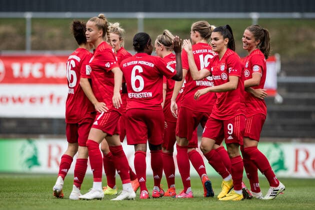 FLYERALARM Womens Football Bundesliga 1 FC Cologne FC Bayern Muenchen 17 06 2020 Cheering at FC Bayern Muenchen for 0 1 by Melanie Leupolz 8, FC Bayern Muenchen FLYERALARM Womens Football Bundesliga, 1 FC Cologne FC Bayern Muenchen, Cologne, Franz Kremer Stadium DFL REGULATIONS PROHIBIT ANY USE OF PHOTOGRAPHS AS IMAGE SEQUENCES AND OR QUASI VIDEO Copyright: xBEAUTIFULxSPORTS Wunderlx