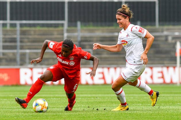 from left to right Lineth Beerensteyn FCB, 6 , Lucia Ondrusova Cologne, 9 , Duel, duel, tackle, tackling, dynamics, action, action, 17 06 2020, Cologne Germany , Soccer, Flyeralarm Women Bundesliga, 1 FC Cologne FC Bayern Munich, DFB DFL REGULATIONS PROHIBIT ANY USE OF PHOTOGRAPHS AS IMAGE SEQUENCES AND OR QUASI VIDEO xmhx