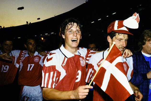 FLEMMING POVLSEN, KIM VILFORT, Denmark, Celebrating, European Cup, Final, Sweden EURO 1992, Denmark vs Germany 2-0, Goteborg CAMPIONATI EUROPEI SVEZIA EURO 1992 FINALE DANIMARCA-GERMANIA 2-