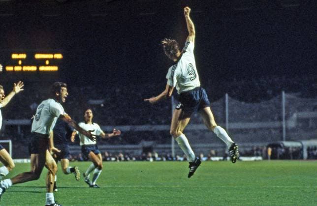 EM 1980 Germany Belgium Italy, Rome, 22 06 1980, Football, UEFA EM 1980 in Italy, Final, DFB Germany Belgium 2 1 v l Bernd Cullmann, Horst Hrubesch both Germany Jubel Tor 2 1 Hrubesch