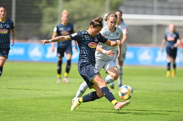 Sabrina Horvat Cologne, 3 clarifies before Dora Zeller B04, 19 , 21 06 2020, Cologne Germany , Football, Flyeralarm Women Bundesliga, Bayer 04 Leverkusen 1 FC Cologne, DFB DFL REGULATIONS PROHIBIT ANY USE OF PHOTOGRAPHS AS IMAGE SEQUENCES AND OR QUASI VIDEO xmkx