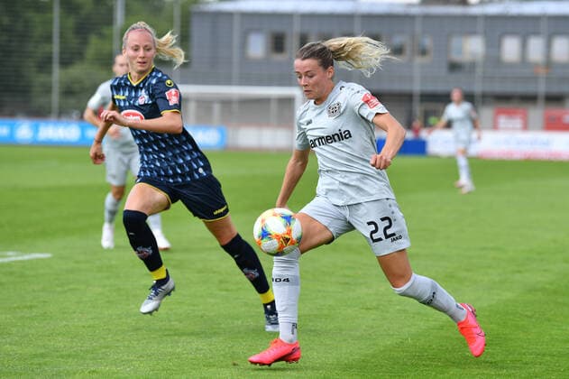 Meike Meßmer Cologne, 20 follows Sandra Maria Jessen B04, 22 , 21 06 2020, Cologne Germany , Football, Flyeralarm Women Bundesliga, Bayer 04 Leverkusen 1 FC Cologne, DFB DFL REGULATIONS PROHIBIT ANY USE OF PHOTOGRAPHS AS IMAGE SEQUENCES AND OR QUASI VIDEO xmkx