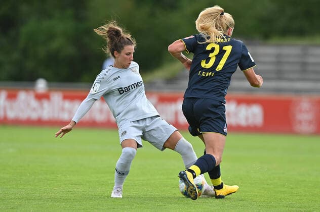 Jessica Wich B04, 7 stops Rachel Rinast Cologne, 31 , 21 06 2020, Cologne Germany , Soccer, Flyeralarm Women Bundesliga, Bayer 04 Leverkusen 1 FC Cologne, DFB DFL REGULATIONS PROHIBIT ANY USE OF PHOTOGRAPHS AS IMAGE SEQUENCES AND OR QUASI VIDEO xmkx