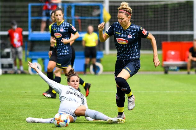 Jessica Wich B04, 7 , Theresa Gosch Köln, 24 , Duel, duel, tackle, tackling, dynamics, action, action, 21 06 2020, Leverkusen Germany , Football, Flyeralarm Frauen Bundesliga, Bayer 04 Leverkusen 1 FC Köln, DFB DFL REGULATIONS PROHIBIT ANY USE OF PHOTOGRAPHS AS IMAGE SEQUENCES AND OR QUASI VIDEO xmhx
