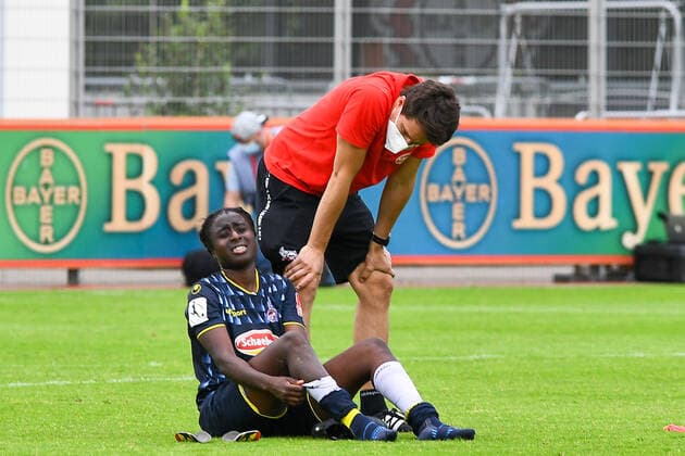 Eunice Beckmann Cologne, 11 disappointed about the defeat, disappointment after the final whistle, dissatisfied, loser, lost, frustration, disappointed, pessimistic, 21 06 2020, Leverkusen Germany , Football, Flyeralarm Frauen Bundesliga, Bayer 04 Leverkusen 1 FC Cologne, DFB DFL REGULATIONS PROHIBIT ANY USE OF PHOTOGRAPHS AS IMAGE SEQUENCES AND OR QUASI VIDEO xmhx