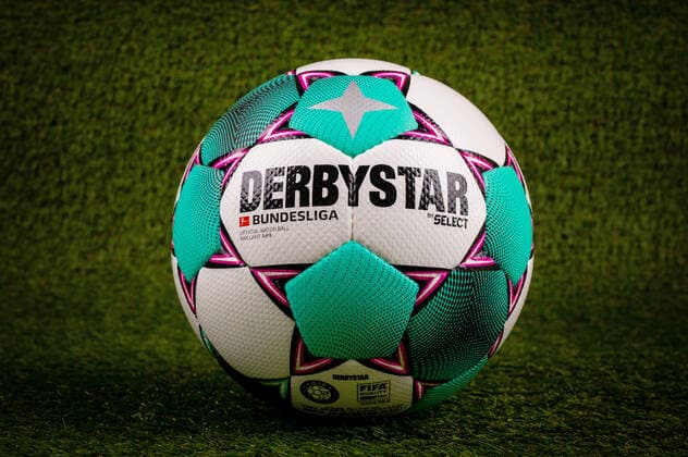 Düsseldorf, 26 06 2020 Der Bundesliga Ball Derbystar Bundesliga Brillant APS V20 2020 21 Match ball
