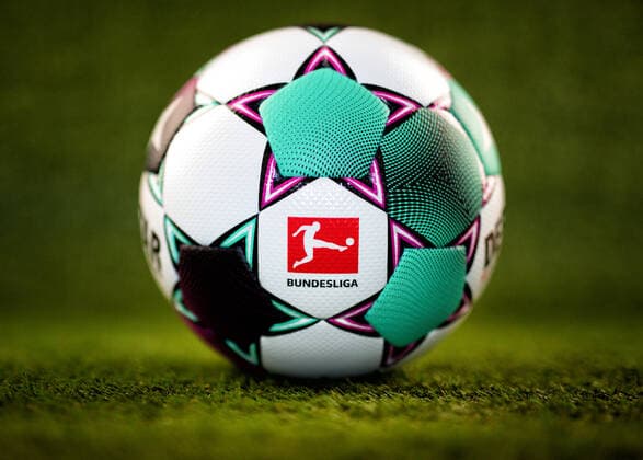 Düsseldorf, 26 06 2020 Der Bundesliga Ball Derbystar Bundesliga Brillant APS V20 2020 21 Match ball