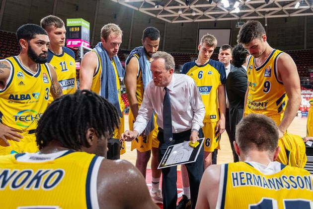 Basketball easyCredit BBL Final Tournament Basketball München 26 06 2020 Season 2019 2020 easyCredit BBL Final Tournament 2020 Final Game 1 Alba Berlin MHP Riesen Ludwigsburg Aito Garcia Reneses Alba Berlin, Trainer only editorial use commercial use use only after consultation with the photographer München Germany