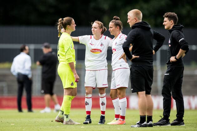 FLYERALARM Women Soccer Bundesliga 1 FC Cologne SC Sand 28 06 2020 Despite the victory against SC Sand the relegation can not be prevented Grief at 1 FC Cologne Elvira Herzog 32, 1 FC Cologne FLYERALARM Women Soccer Bundesliga, 1 FC Cologne SC Sand, Cologne, Franz Kremer Stadion DFL REGULATIONS PROHIBIT ANY USE OF PHOTOGRAPHS AS IMAGE SEQUENCES AND OR QUASI VIDEO Copyright: xBEAUTIFULxSPORTS Wunderlx