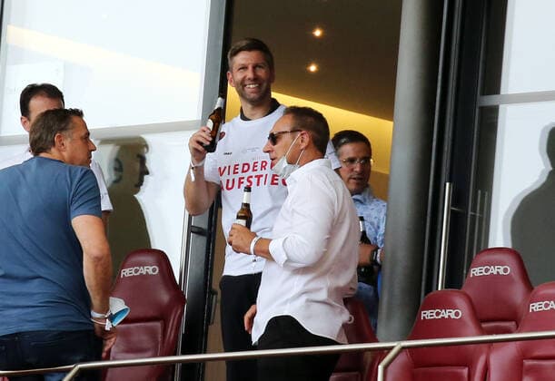 VfB Stuttgart SV Darmstadt 98 Thomas Hitzlsperger Board Member Sports VfB Stuttgart Germany, Stuttgart, 28 06 2020, Football, 2 Bundesliga, Season 2019 2020, 34 Matchday, VfB Stuttgart SV Darmstadt DFL DFB REGULATIONS PROHIBIT ANY USE OF PHOTOGRAPHS AS IMAGE SEQUENCES AND OR QUASI VIDEO Photo Press Photo Rudel Robin Rudel Pool Press Photo Rudel Stuttgart Baden Württemberg Germany Poolfoto Pressefoto Rudel Robin Rudel Poo ,EDITORIAL USE ONLY