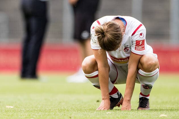 FLYERALARM Women Soccer Bundesliga 1 FC Cologne SC Sand 28 06 2020 Despite the victory against SC Sand the relegation cannot be prevented Mourning at 1 FC Cologne Carolin Schraa 7, 1 FC Cologne FLYERALARM Women Soccer Bundesliga, 1 FC Cologne SC Sand, Cologne, Franz Kremer Stadion DFL REGULATIONS PROHIBIT ANY USE OF PHOTOGRAPHS AS IMAGE SEQUENCES AND OR QUASI VIDEO Copyright: xBEAUTIFULxSPORTS Wunderlx