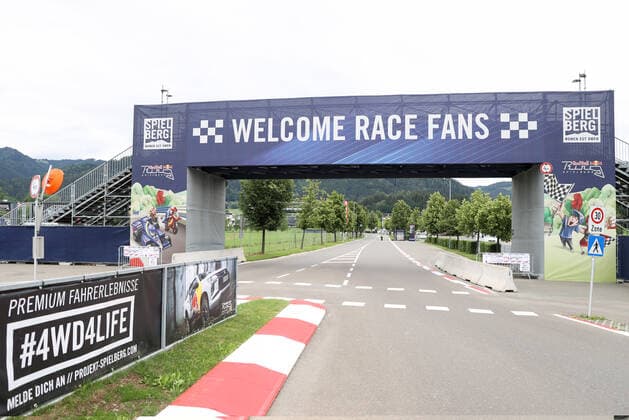 Sport Bilder des Tages FORMULA 1 - GP of Austria 2020 SPIELBERG,AUSTRIA,30.JUN.20 - MOTORSPORTS, FORMULA 1 - Grand Prix of Austria, Red Bull Ring, start of the Formula 1 season after the corona pandemic, preview. Image shows the entrance. GEPAxpictures xChristianxWalgram