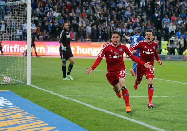 Karlsruher SC Deutschland, Karlsruhe, 02 06 2015, football, Bundesliga, season 2014 2015, relegation return match, Karlsruher SC Hamburger SV 1 2 n V v l Dirk Orlishausen Karlsruher SC , Nicolai Müller, Zoltan Stieber both HSV , cheering Tor 1 2 Müller