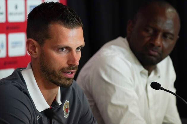 Morgan Schneiderlin (OGC Nice) - Patrick Vieira (entraineur de l OGC Nice) FOOTBALL : Presentation des nouvelles recrues de l OGC Nice - Nice - 02 07 2020 NorbertScanella PanoramiC 