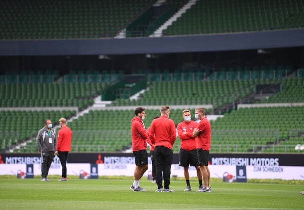 SV Werder Bremen vs 1 FC Heidenheim Relegation 01 02 07 2020 Player of 1 FC Heidenheim before the game in Weserstadion Sport Football 1 Bundesliga nphgm001 Season 19 20 Relegation First leg SV Werder Bremen 1 FC Heidenheim, 02 07 2020 Photo Marvin Ibo Güngör GES Pool via gumzmedia nordphoto Bremen HB Germany Poolfoto GES gumzmedia nordphoto ,EDITORIAL USE ONLY