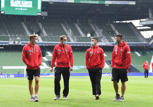 SV Werder Bremen vs 1 FC Heidenheim Relegation 01 02 07 2020 Players of 1 FC Heidenheim before the game in the empty Weser Stadium David Otto Heidenheim , Jonas Foehrenbach Heidenheim , Kevin Sessa Heidenheim , Maurice Multhaup Heidenheim v l Sport Fussball 1 Bundesliga nphgm001 Season 19 20 Relegation First leg SV Werder Bremen 1 FC Heidenheim, 02 07 2020 Photo Marvin Ibo Güngör GES Pool via gumzmedia nordphoto Bremen HB Germany Poolfoto GES gumzmedia nordphoto ,EDITORIAL USE ONLY