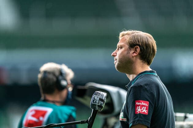 SV Werder Bremen vs 1 FC Heidenheim Relegation 01 02 07 2020 Florian Kohfeldt Trainer SV Werder Bremen Sport nphgm001 Football 1 Bundesliga Season 19 20 Relegation 01 SV Werder Bremen vs 1 FC Heidenheim 02 07 2020 Foto gumzmedia nordphoto POOL DFL regulations prohibit any use of photographs as image sequences and or quasi video EDITORIAL USE ONLY National and international News Agencies OUT Bremen wohninvest Weserstadion Bremen GERMANY Poolfoto gumzmedia nordphoto ,EDITORIAL USE ONLY