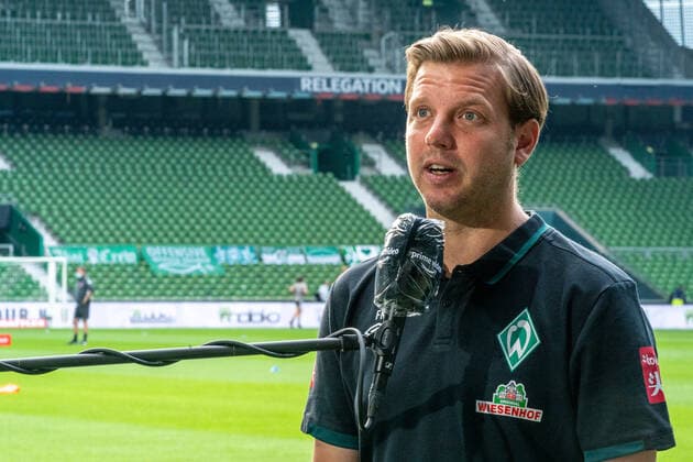 SV Werder Bremen vs 1 FC Heidenheim Relegation 01 02 07 2020 Florian Kohfeldt Trainer SV Werder Bremen Sport nphgm001 Football 1 Bundesliga Season 19 20 Relegation 01 SV Werder Bremen vs 1 FC Heidenheim 02 07 2020 Foto gumzmedia nordphoto POOL DFL regulations prohibit any use of photographs as image sequences and or quasi video EDITORIAL USE ONLY National and international News Agencies OUT Bremen wohninvest Weserstadion Bremen GERMANY Poolfoto gumzmedia nordphoto ,EDITORIAL USE ONLY