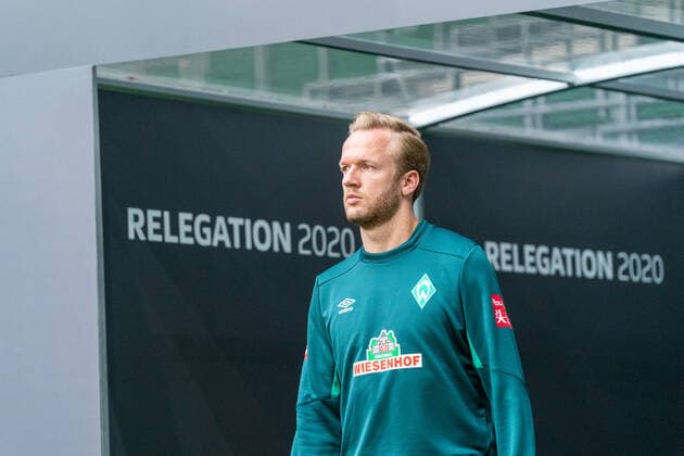 SV Werder Bremen vs 1 FC Heidenheim Relegation 01 02 07 2020 Players come out of the players tunnel onto the pitch, Kevin Vogt Werder Bremen 03 Sport nphgm001 Football 1 Bundesliga Season 19 20 Relegation 01 SV Werder Bremen vs 1 FC Heidenheim 02 07 2020 Foto gumzmedia nordphoto POOL DFL regulations prohibit any use of photographs as image sequences and or quasi video EDITORIAL USE ONLY National and international News Agencies OUT Bremen wohninvest Weserstadion Bremen GERMANY Poolfoto gumzmedia nordphoto ,EDITORIAL USE ONLY