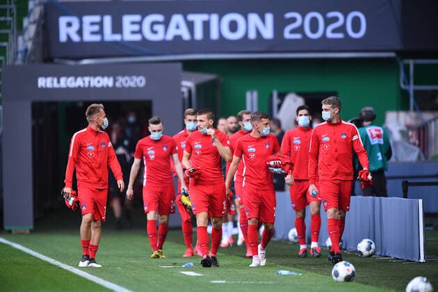 SV Werder Bremen vs 1 FC Heidenheim Relegation 01 02 07 2020 Marc Schnatterer Heidenheim , Robert Leipertz Heidenheim , Konstantin Kerschbaumer Heidenheim , Oliver Huesing Heidenheim v l Sport Fussball 1 Bundesliga nphgm001 Season 19 20 Relegation First leg First leg SV Werder Bremen 1 FC Heidenheim, 02 07 2020 Photo Marvin Ibo Güngör GES Pool via gumzmedia nordphoto Bremen HB Germany Poolfoto GES gumzmedia nordphoto ,EDITORIAL USE ONLY