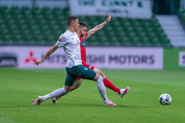SV Werder Bremen vs 1 FC Heidenheim Relegation 01 02 07 2020 Marco Friedl Werder Bremen 32 , Norman Theuerkauf 1 FC Heidenheim 1846 30 Sport nphgm001 Football 1 Bundesliga season 19 20 Relegation 01 SV Werder Bremen vs 1 FC Heidenheim 02 07 2020 Foto gumzmedia nordphoto POOL DFL regulations prohibit any use of photographs as image sequences and or quasi video EDITORIAL USE ONLY National and international News Agencies OUT Bremen wohninvest Weserstadion Bremen GERMANY Poolfoto gumzmedia nordphoto ,EDITORIAL USE ONLY