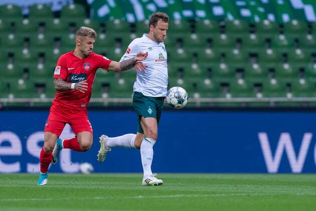 SV Werder Bremen vs 1 FC Heidenheim Relegation 01 02 07 2020 Norman Theuerkauf 1 FC Heidenheim 1846 30 , Philipp Bargfrede Werder Bremen 44 Sport nphgm001 Football 1 Bundesliga Season 19 20 Relegation 01 SV Werder Bremen vs 1 FC Heidenheim 02 07 2020 Foto gumzmedia nordphoto POOL DFL regulations prohibit any use of photographs as image sequences and or quasi video EDITORIAL USE ONLY National and international News Agencies OUT Bremen wohninvest Weserstadion Bremen GERMANY Poolfoto gumzmedia nordphoto ,EDITORIAL USE ONLY
