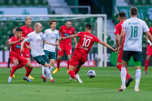 SV Werder Bremen vs 1 FC Heidenheim Relegation 01 02 07 2020 Tim Kleindienst 1 FC Heidenheim 1846 10 ß, Davy Klaassen Werder Bremen 30 , Yuya Osako Werder Bremen 08 Sport nphgm001 Football 1 Bundesliga Season 19 20 Relegation 01 SV Werder Bremen vs 1 FC Heidenheim 02 07 2020 Foto gumzmedia nordphoto POOL DFL regulations prohibit any use of photographs as image sequences and or quasi video EDITORIAL USE ONLY National and international News Agencies OUT Bremen wohninvest Weserstadion Bremen GERMANY Poolfoto gumzmedia nordphoto ,EDITORIAL USE ONLY
