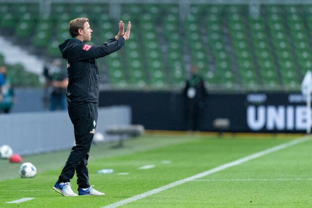 SV Werder Bremen vs 1 FC Heidenheim Relegation 01 02 07 2020 Florian Kohfeldt Trainer SV Werder Bremen , Gesture, Facial Mime Sports nphgm001 Football 1 Bundesliga Season 19 20 Relegation 01 SV Werder Bremen vs 1 FC Heidenheim 02 07 2020 Foto gumzmedia nordphoto POOL DFL regulations prohibit any use of photographs as image sequences and or quasi video EDITORIAL USE ONLY National and international News Agencies OUT Bremen wohninvest Weserstadion Bremen GERMANY Poolfoto gumzmedia nordphoto ,EDITORIAL USE ONLY