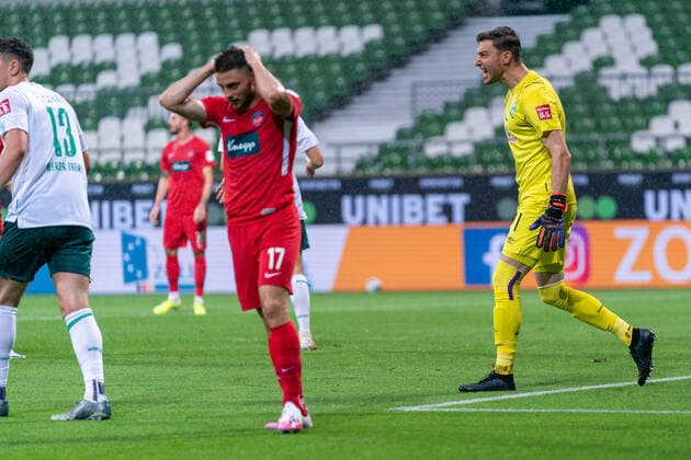 SV Werder Bremen vs 1 FC Heidenheim Relegation 01 02 07 2020 Sport nphgm001 Football 1 Bundesliga Season 19 20 Relegation 01 SV Werder Bremen vs 1 FC Heidenheim 02 07 2020 Foto gumzmedia nordphoto POOL DFL regulations prohibit any use of photographs as image sequences and or quasi video EDITORIAL USE ONLY National and international News Agencies OUT Bremen wohninvest Weserstadion Bremen GERMANY Poolfoto gumzmedia nordphoto ,EDITORIAL USE ONLY