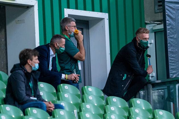 SV Werder Bremen vs 1 FC Heidenheim Relegation 01 02 07 2020 Trumpet and drummer on the Tribeune Sport nphgm001 Football 1 Bundesliga Season 19 20 Relegation 01 SV Werder Bremen vs 1 FC Heidenheim 02 07 2020 Foto gumzmedia nordphoto POOL DFL regulations prohibit any use of photographs as image sequences and or quasi video EDITORIAL USE ONLY National and international News Agencies OUT Bremen wohninvest Weserstadion Bremen GERMANY Poolfoto gumzmedia nordphoto ,EDITORIAL USE ONLY