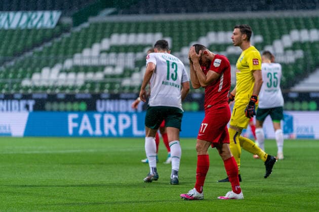 SV Werder Bremen vs 1 FC Heidenheim Relegation 01 02 07 2020 Maurice Multhaup 1 FC Heidenheim 1846 17 Milos Veljkovic Werder Bremen 13 , Jiri Pavlenka Werder Bremen 01 Sport nphgm001 Football 1 Bundesliga Season 19 20 Relegation 01 SV Werder Bremen vs 1 FC Heidenheim 02 07 2020 Foto gumzmedia nordphoto POOL DFL regulations prohibit any use of photographs as image sequences and or quasi video EDITORIAL USE ONLY National and international News Agencies OUT Bremen wohninvest Weserstadion Bremen GERMANY Poolfoto gumzmedia nordphoto ,EDITORIAL USE ONLY