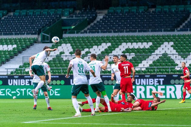 SV Werder Bremen vs 1 FC Heidenheim Relegation 01 02 07 2020 Yuya Osako Werder Bremen 08 , Marco Friedl Werder Bremen 32 , Niklas Moisander Werder Bremen 18 Captains , Denis Thomalla 1 FC Heidenheim 1846 11 , Milos Veljkovic Werder Bremen 13 Sport nphgm001 Football 1 Bundesliga Season 19 20 Relegation 01 SV Werder Bremen vs 1 FC Heidenheim 02 07 2020 Foto gumzmedia nordphoto POOL DFL regulations prohibit any use of photographs as image sequences and or quasi video EDITORIAL USE ONLY National and international News Agencies OUT Bremen wohninvest Weserstadion Bremen GERMANY Poolfoto gumzmedia nordphoto ,EDITORIAL USE ONLY