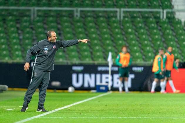 SV Werder Bremen vs 1 FC Heidenheim Relegation 01 02 07 2020 Frank Schmidt 1 FC Heidenheim 1846 Trainer, Headcoach Sport nphgm001 Football 1 Bundesliga Season 19 20 Relegation 01 SV Werder Bremen vs 1 FC Heidenheim 02 07 2020 Foto gumzmedia nordphoto POOL DFL regulations prohibit any use of photographs as image sequences and or quasi video EDITORIAL USE ONLY National and international News Agencies OUT Bremen wohninvest Weserstadion Bremen GERMANY Poolfoto gumzmedia nordphoto ,EDITORIAL USE ONLY
