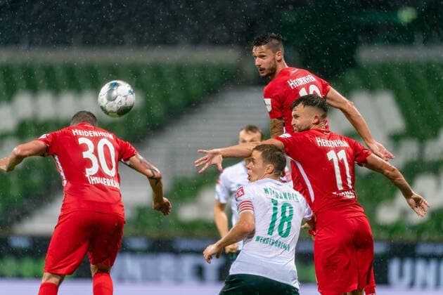 SV Werder Bremen vs 1 FC Heidenheim Relegation 01 02 07 2020 Norman Theuerkauf 1 FC Heidenheim 1846 30 , Niklas Moisander Werder Bremen 18 Captains , Tim Kleindienst 1 FC Heidenheim 1846 10 , Denis Thomalla 1 FC Heidenheim 1846 11 Sport nphgm001 Football 1 Bundesliga season 19 20 Relegation 01 SV Werder Bremen vs 1 FC Heidenheim 02 07 2020 Foto gumzmedia nordphoto POOL DFL regulations prohibit any use of photographs as image sequences and or quasi video EDITORIAL USE ONLY National and international News Agencies OUT Bremen wohninvest Weserstadion Bremen GERMANY Poolfoto gumzmedia nordphoto ,EDITORIAL USE ONLY