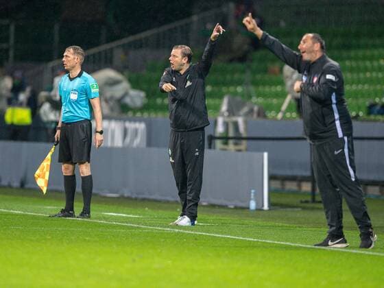 GER, Werder Bremen vs FC Heidenheim, Football, Bundesliga Religation, 2019 2020, 02 07 2020 Florian Kohfeldt, Trainer SV Werder Bremen , Frank Schmidt, Trainer FC Heidenheim , GER, Werder Bremen vs FC Heidenheim, Football, Bundesliga Religation, 2019 2020, 02 07 2020, DFB DFL regulations prohibit any use of photographs as image sequences and or quasi video , Foto EIBNER Sascha Walther Bremen Weser Stadium Hanseatic City of Bremen Germany Poolfoto Eibner Walther Pool ,EDITORIAL USE ONLY